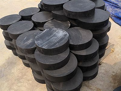 金林区板式橡胶支座由若干层橡胶片与薄钢板经加压硫化